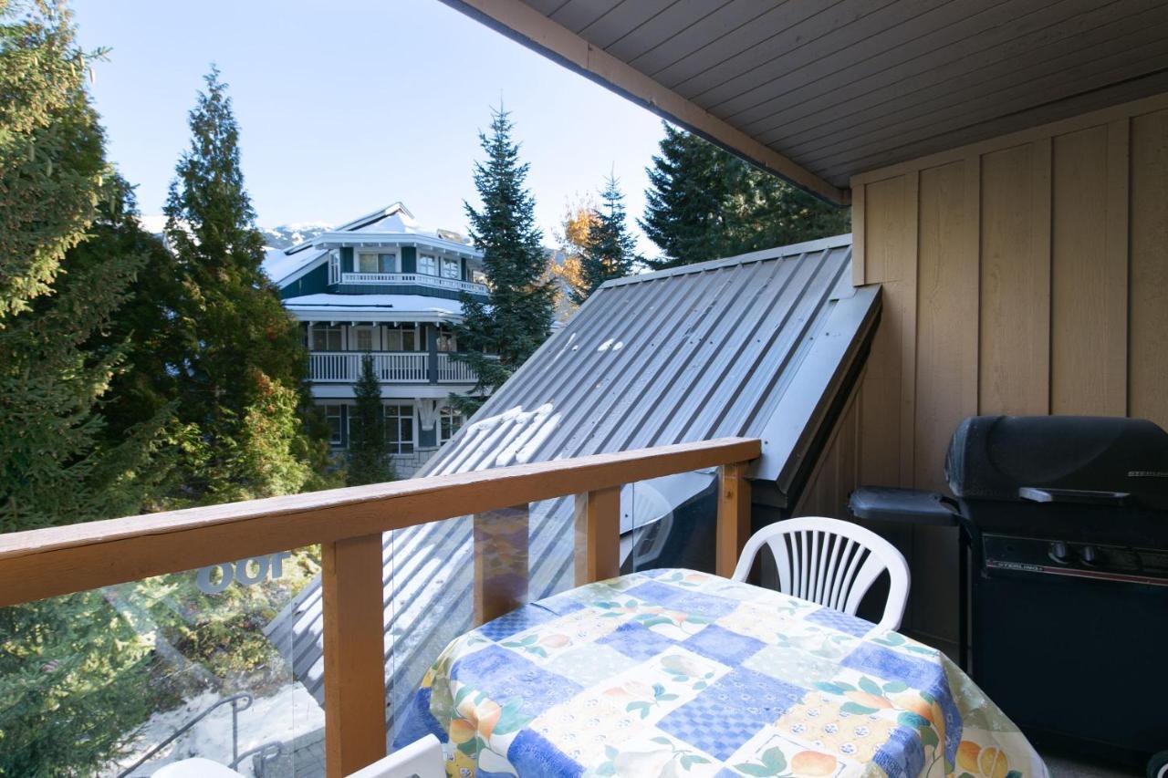 Glaciers Reach By Allseason Vacation Rentals Whistler Bagian luar foto
