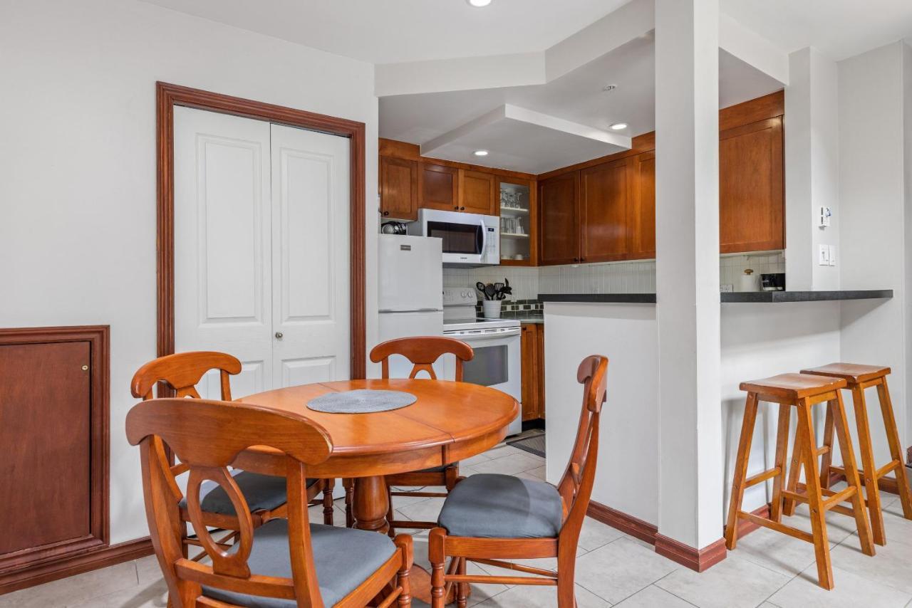 Glaciers Reach By Allseason Vacation Rentals Whistler Bagian luar foto
