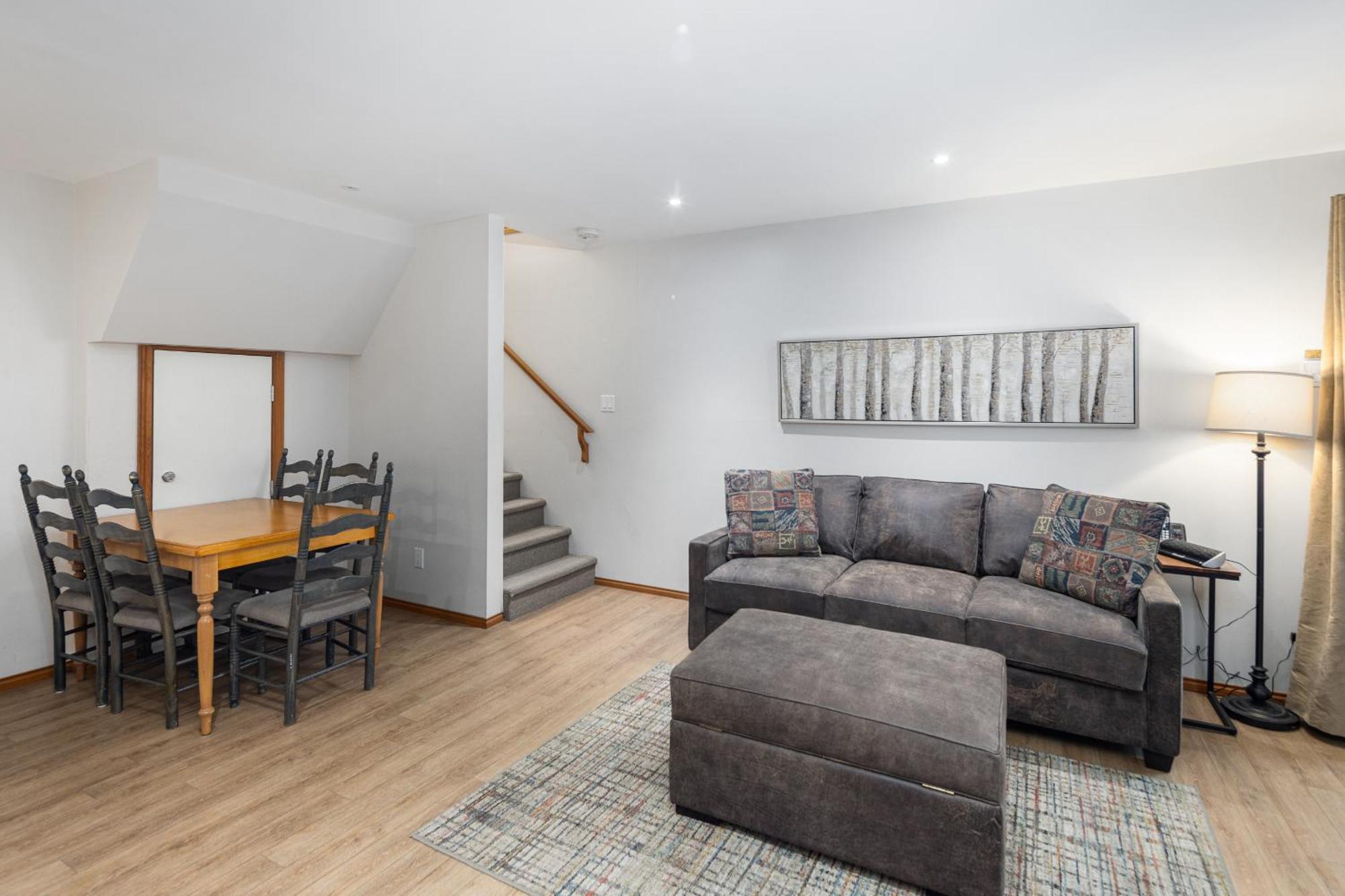 Glaciers Reach By Allseason Vacation Rentals Whistler Bagian luar foto
