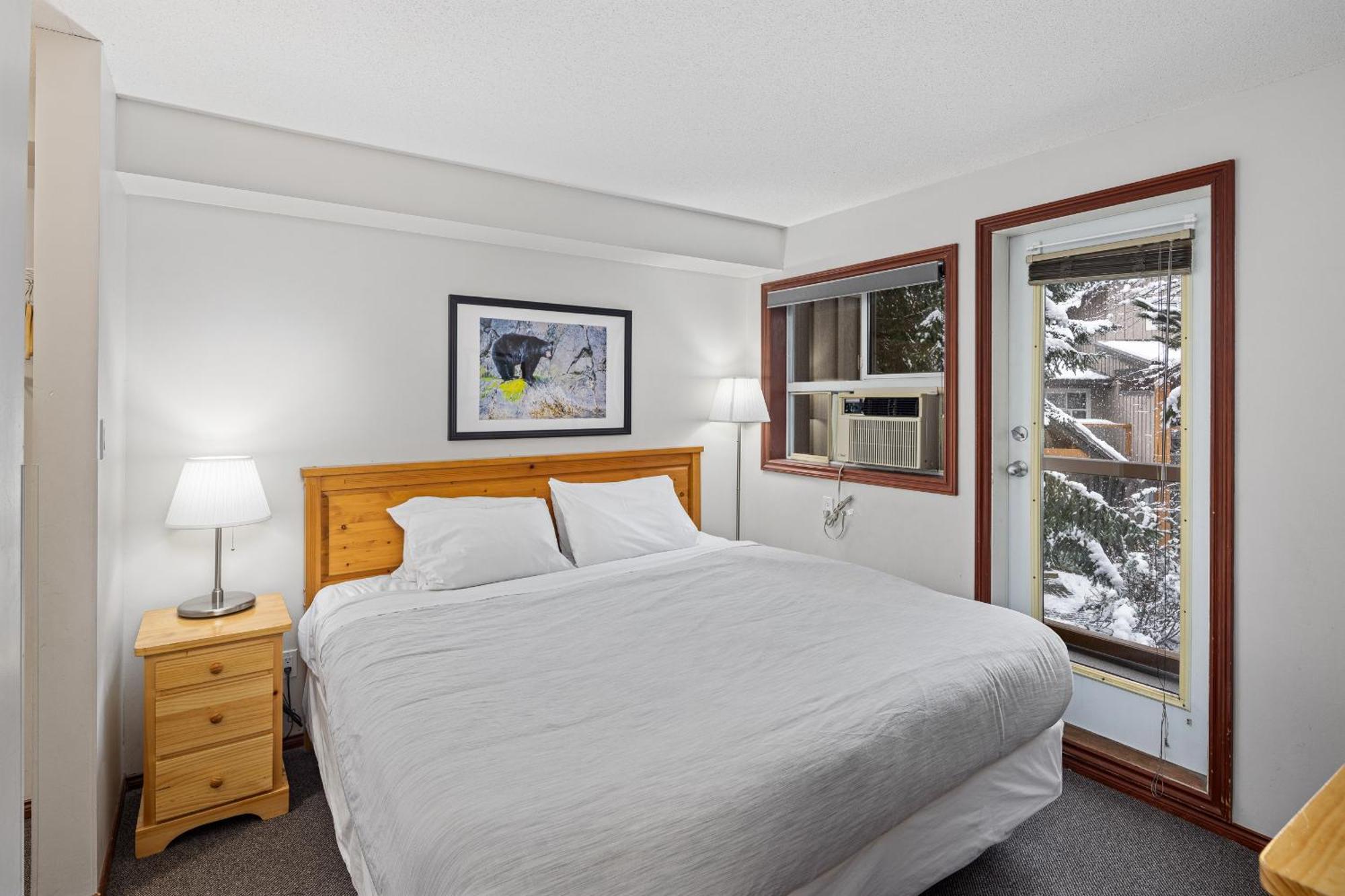 Glaciers Reach By Allseason Vacation Rentals Whistler Bagian luar foto