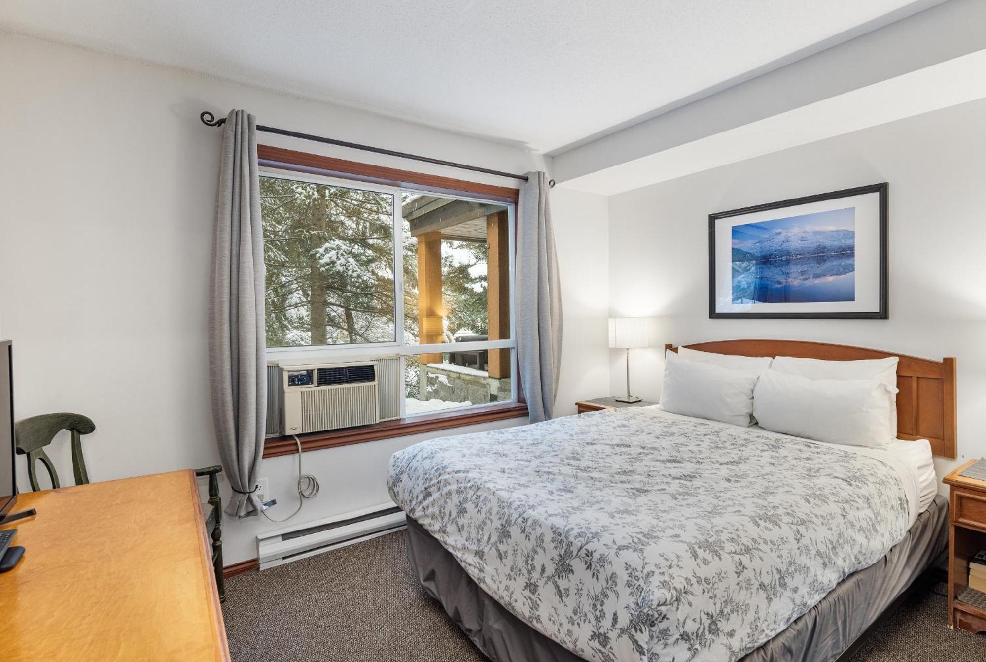Glaciers Reach By Allseason Vacation Rentals Whistler Bagian luar foto